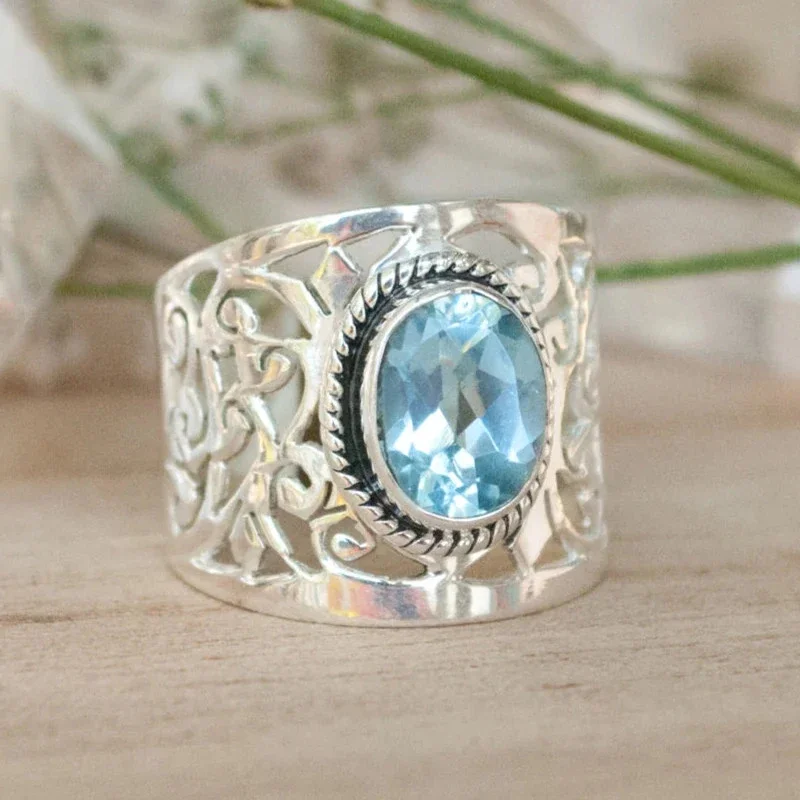 CAOSHI Hollow-out Design Wide Finger Ring Lady Silver Color Sky Blue Stone Jewelry for Anniversary Party Gorgeous Accessories