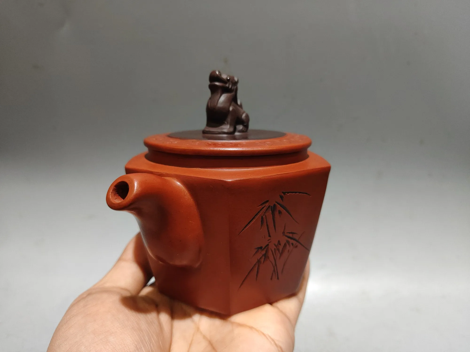 Folk Yixing Purple Clay Pot Bamboo Leaf Meditation Pattern Qilin covered teapot kettle tea ceremony Amass wealth Ornaments