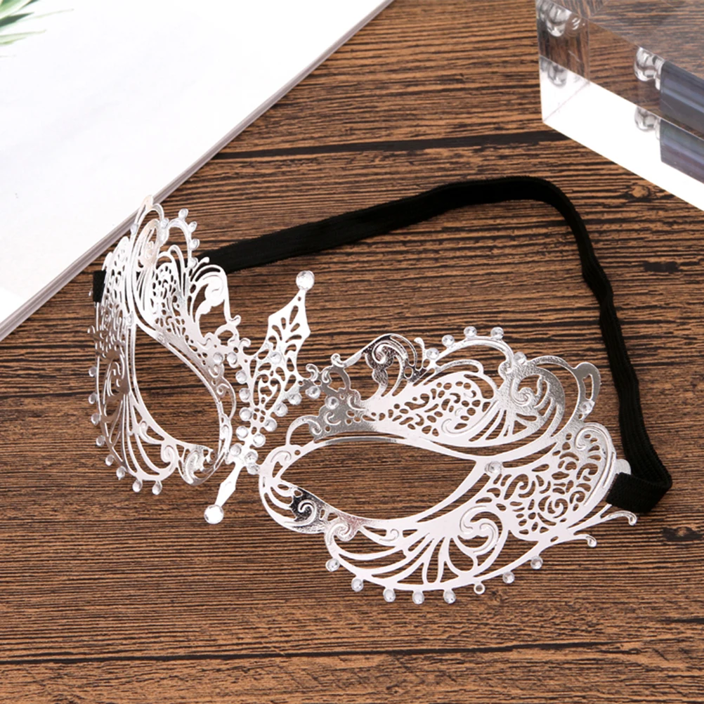 

Metal Rhinestone Party Masks Half Face Silver Cosplay Ball Mask Lightweight Fashion Elegant Mysterious Design Comfortable