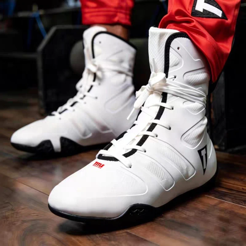 2026 New Arrival Men Wrestling Boots Non-Slip Boxing Shoes for Mens Unisex Men Boxing Sport Shoe High Top Fighting Shoes for Man