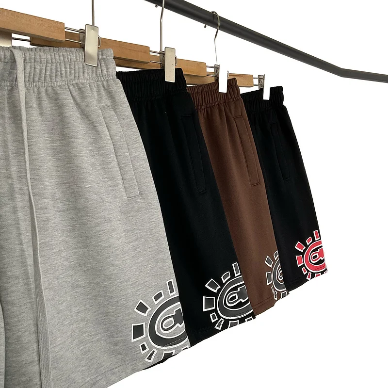 ADWYSD ベーシック サン プリント フリース裏地付きスポーツショーツ ハイストリート サマー カジュアル ドローストリング 五分丈 ストレートレッグパンツ