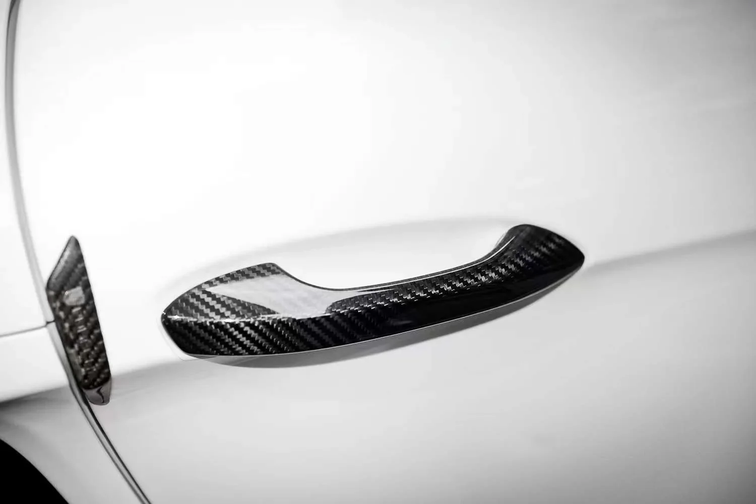 Для Porsche Macan рамка дверной ручки из настоящего сухого карбона, крышка корпуса дверной ручки 2014-2017, аксессуары для внешней модификации Для Porsche Macan рамка дверной ручки из настоящего сухого карбона, крышка корпуса дверной ручки 2014-2017, аксессуары для внешней модификации