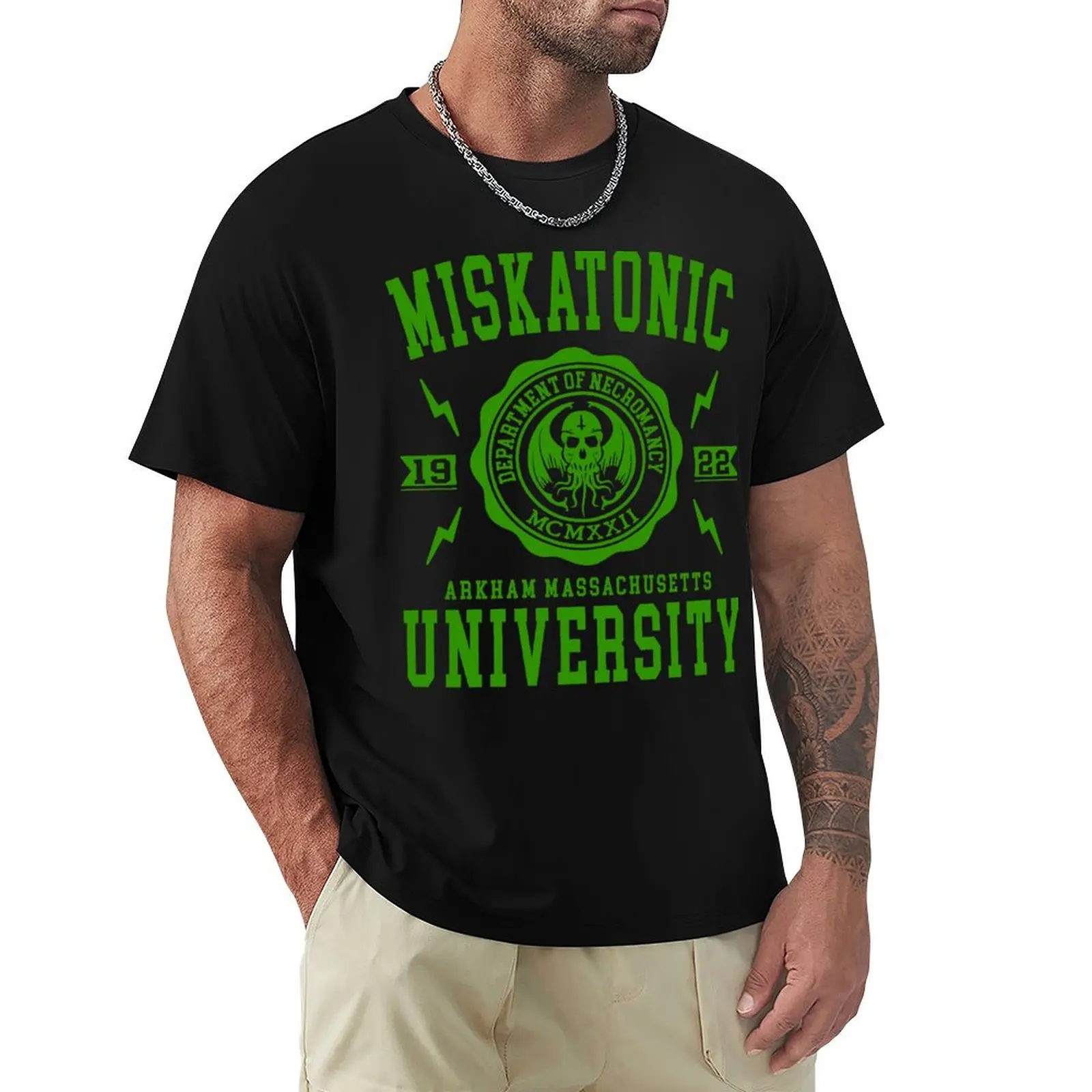 CTHULHU - MISKATONIC UNIVERSITY T-Shirt Plus Size Comfort Fit Tee