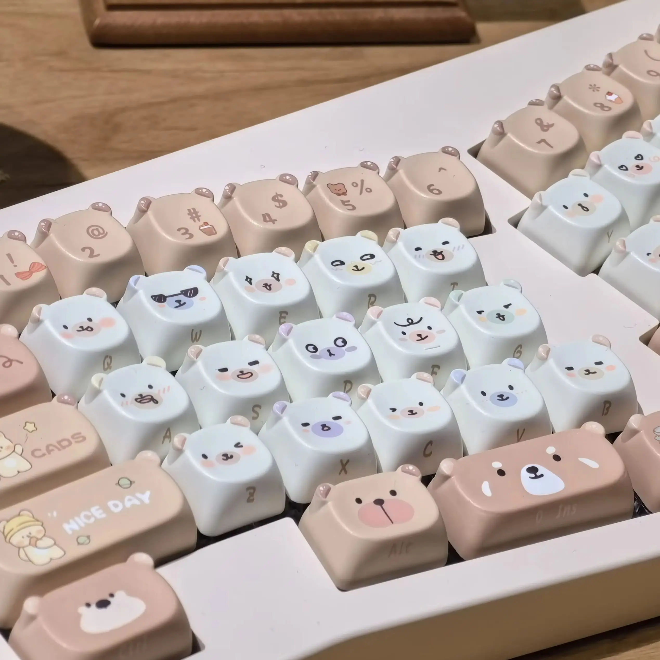 

BIG SALE Bear Keycap Cute EAO PBT 133Keys Brown Bear Head Side Engraved Suitable For Alice Keyboard Khaki Alice Keycaps