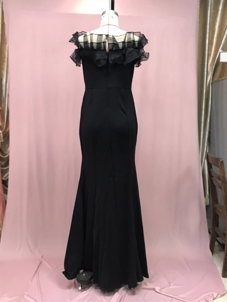 Elegant Black Slim Fit Dress with Retro Lotus Leaf Pleated Design Small Tail Maxi Dresses Dinner Party One Shoulder Long Robe