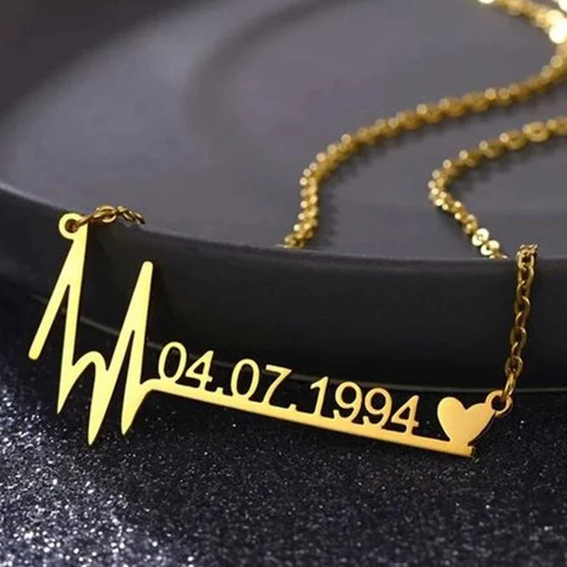 

Custom Name Heartbeat Date Necklace Stainless Steel Jewelry Birthday Gift for Wife Lucky Numbers Pendant Necklace Women Chokers