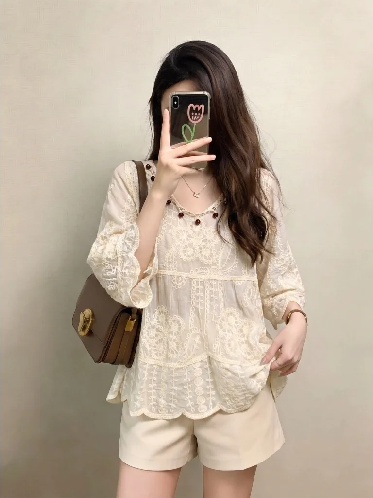 

Bohemian Lace Shirt Women's Short Sleeve Hook Flower Summer New plus Size Beautiful Holiday Style Top Korean Loose Fit V-neck