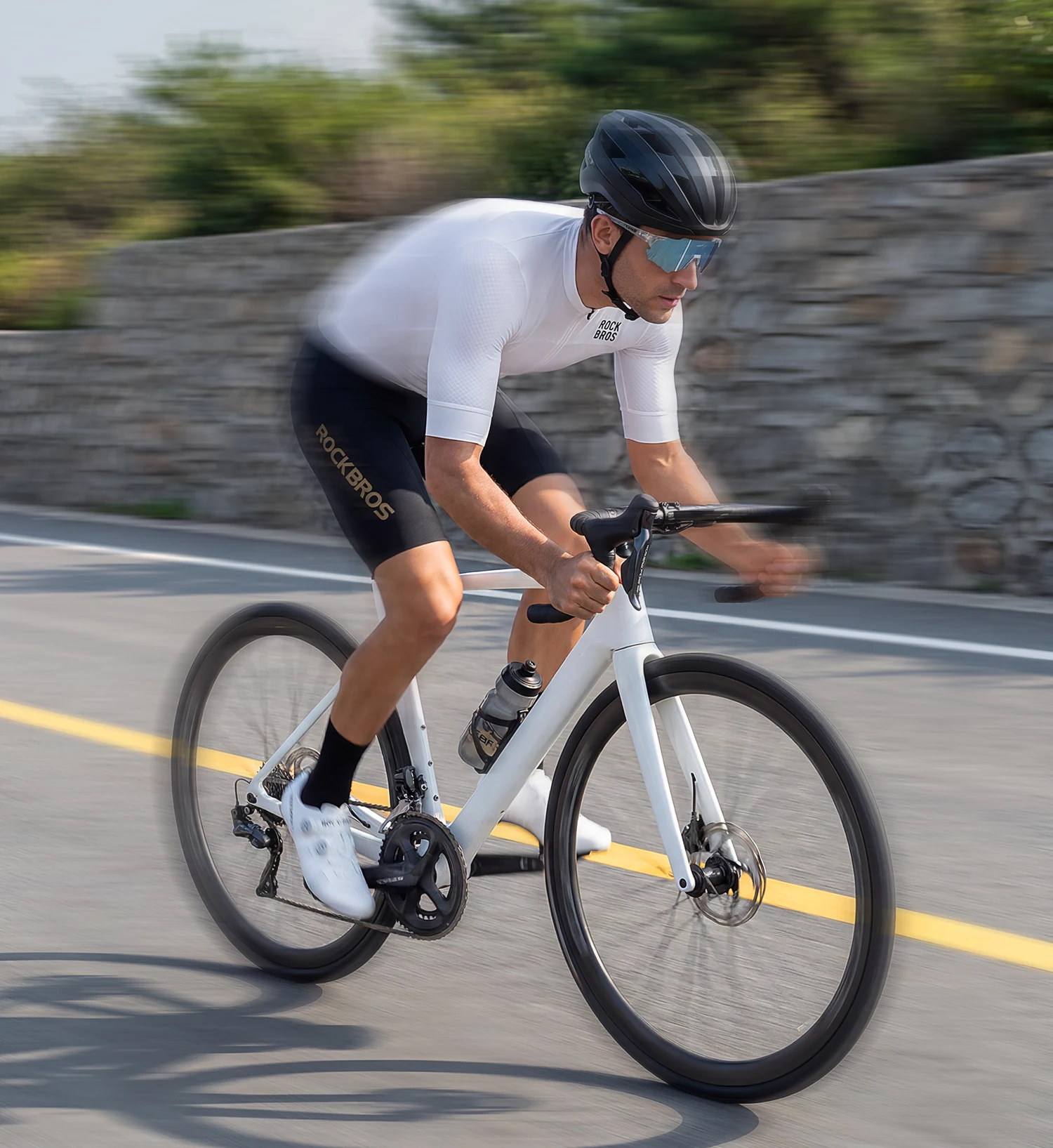 ROCKBROS Herren Fahrradtrikot Atmungsaktives Slim-Fit Kurzarmtrikot Feuchtigkeitsableitend Schnelltrocknend Sportbekleidung Outdoor-Kleidung – Detail 2