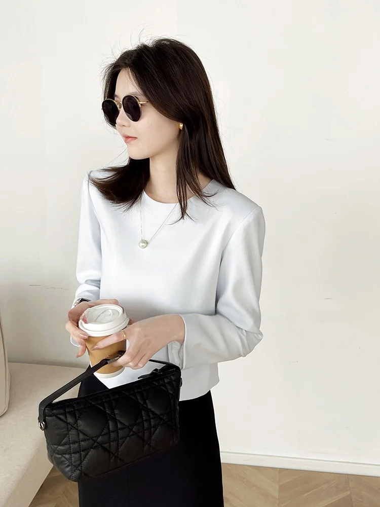 

Стильная универсальная светло-голубая футболка с длинным рукавом и круглым вырезом из ацетата, женская, осень 2025, новая модель, для повседневной носки, корейский прямой крой