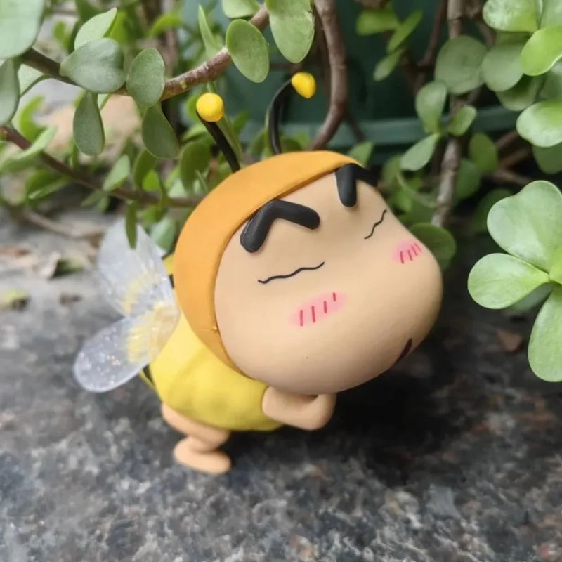 Crayon Shin-Chan Cos Bee Action Figure With Light Toys Anime Figuras Kawaii Doll Models Gk Statue Toys Decoration Birthday Gifts