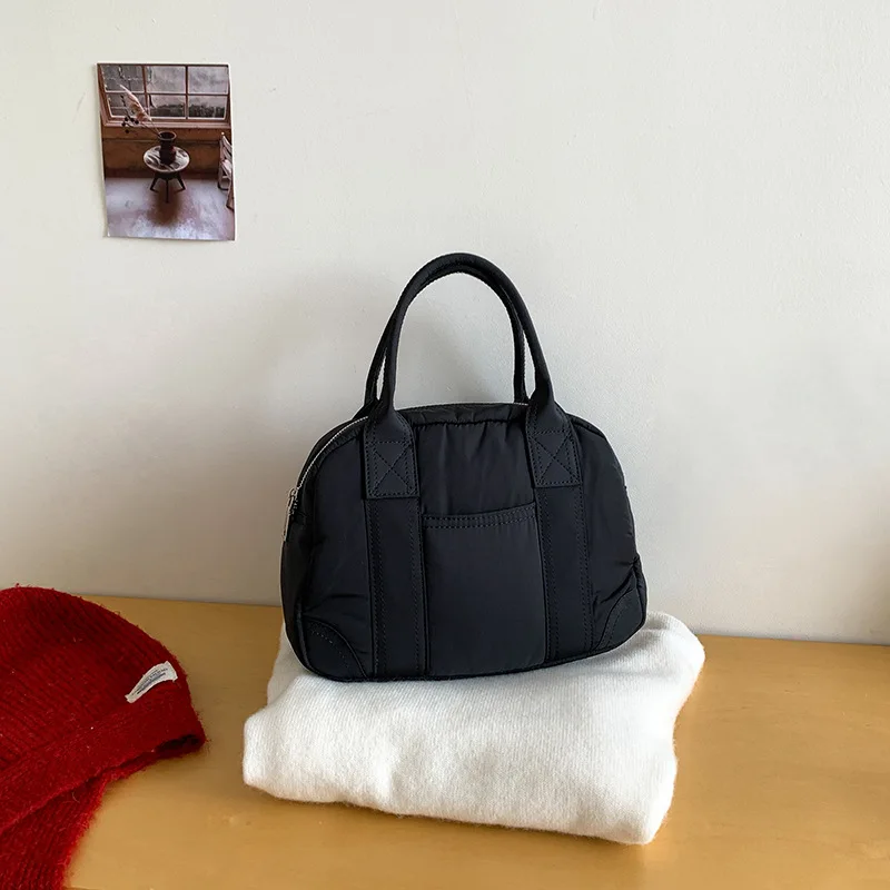 

Женская нейлоновая сумка на плечо, корейский минималистичный дизайн, большая вместительная повседневная модная сумка, универсальная текстура, простые сумки для хранения