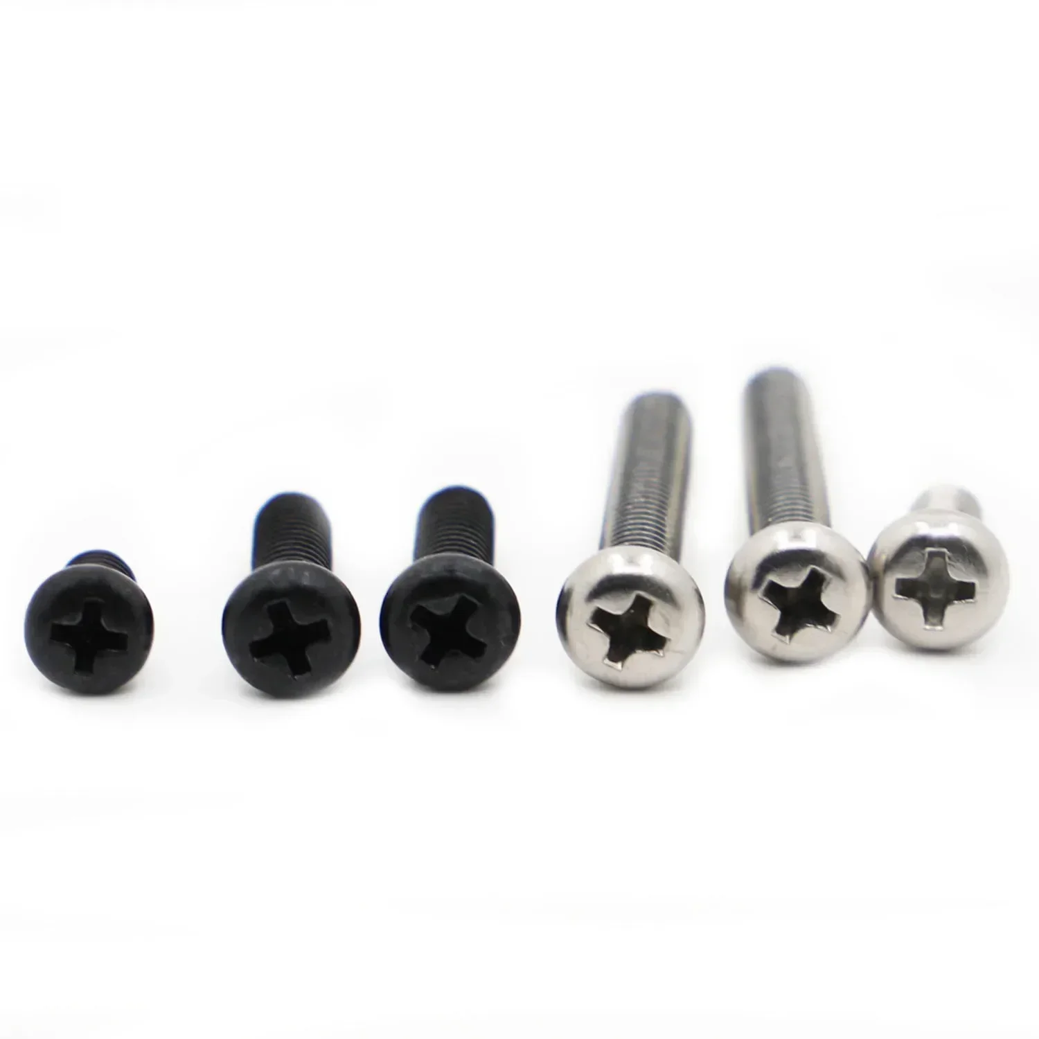L=3-50 M1-1.2-1.6-2-2.5-3-4 Black Steel/304 Stainless Steel Cross Recessed Pan Round Head Screw Phillips TV Bolts DIN7985 GB818