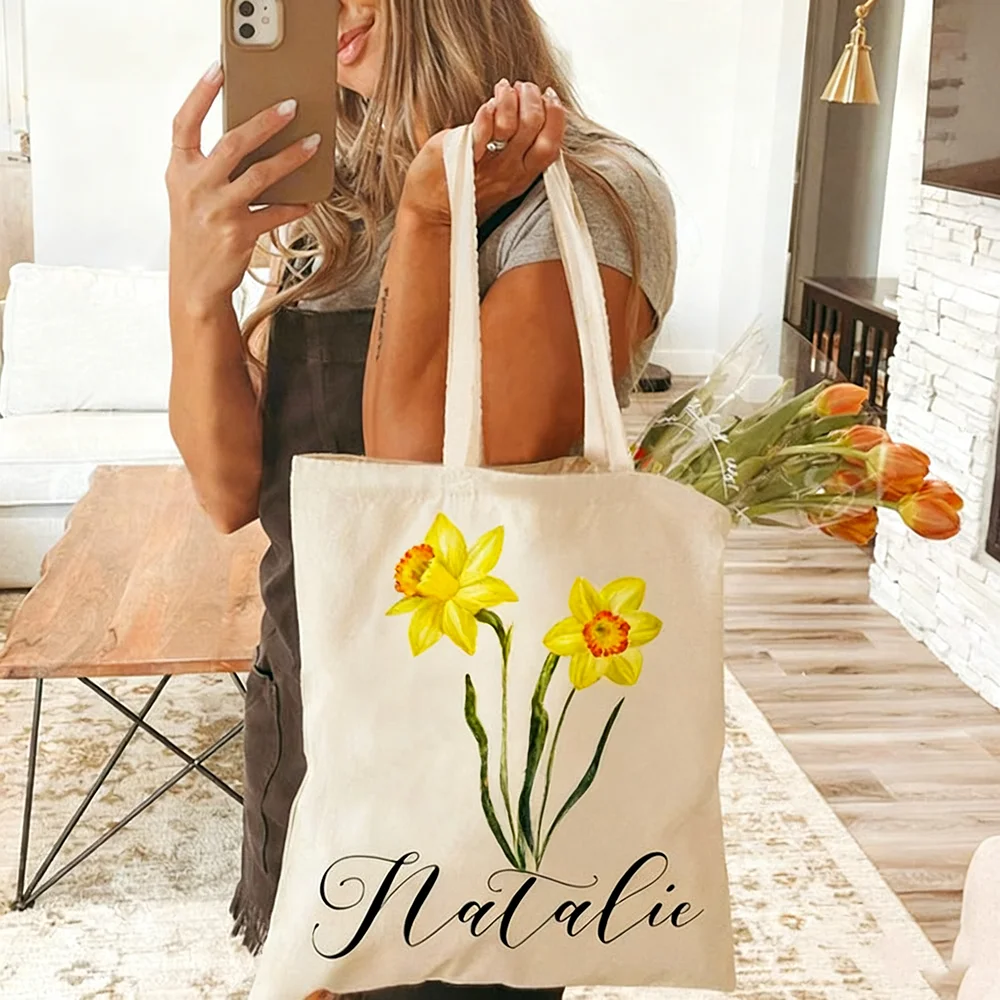 

Personalized Birthday Month Flower Canvas Bag With Customizable Name Handbag Friend's Birthday Gift Daily Commuting Shopping