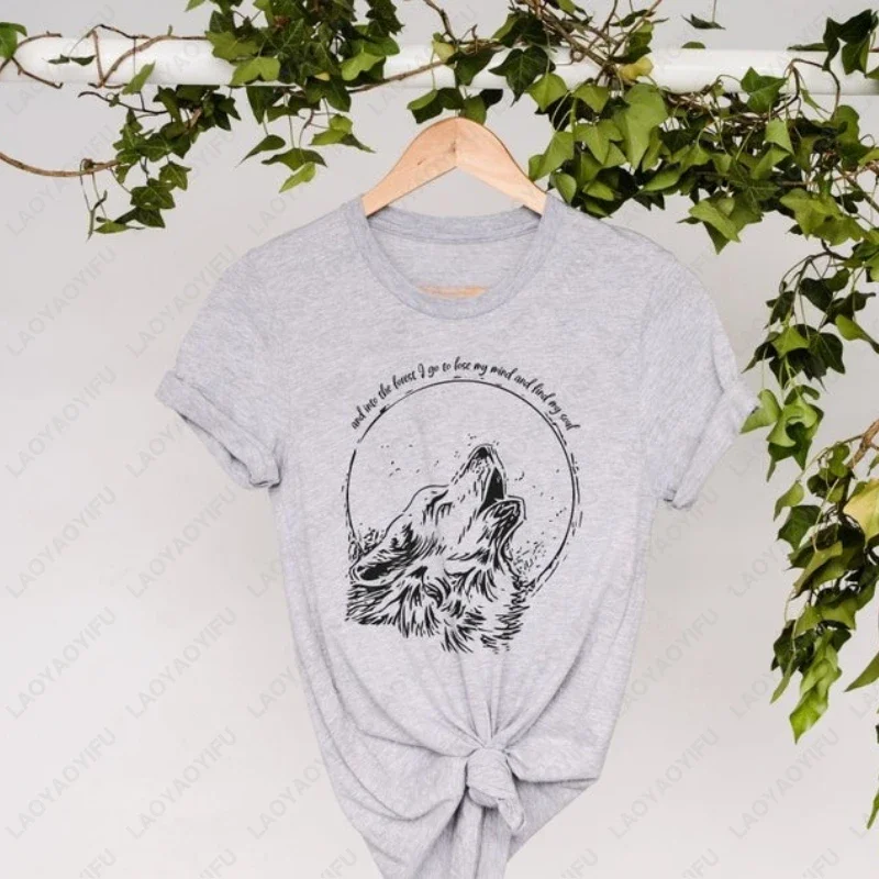 Wolf Moon and Stars Howling Camping Tshirt Fall Animal Lover Men Women Cotton Tees Vintage Classics Simple Creative Cool Tops