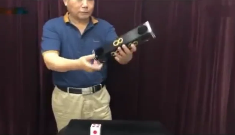 

Jumbo Dice Tunnel Magic Trick - мгновенная смена пятен, иллюзионный реквизит для выступлений на сцене, профессиональный трюк для крупным планом, игра для вечеринки