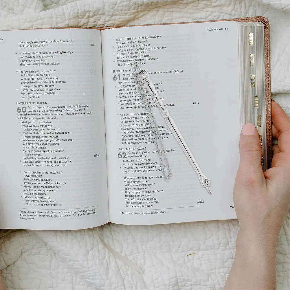 เครื่องมือชี้อ่าน 1 ชิ้น ทำจากโลหะชุบเงิน สำหรับอ่านพระคัมภีร์ ดีไซน์ตามหลักสรีรศาสตร์ ทนทาน พกพาสะดวก เหมาะสำหรับชาวยิว