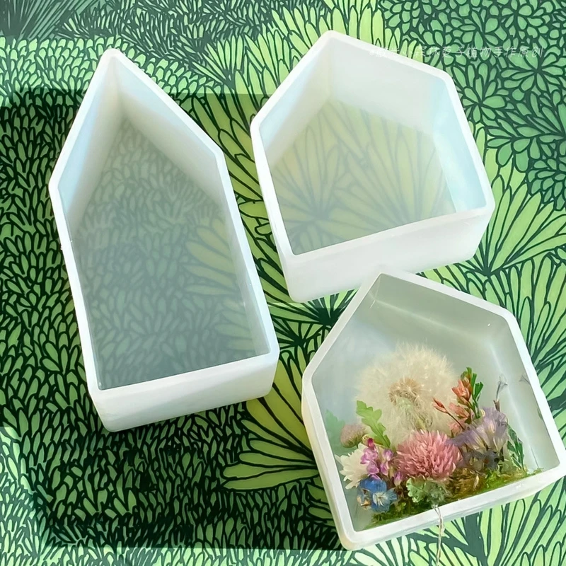 

Geometry House Shaped Resin Mold Insect Plant Making Silicone Molds 97QE