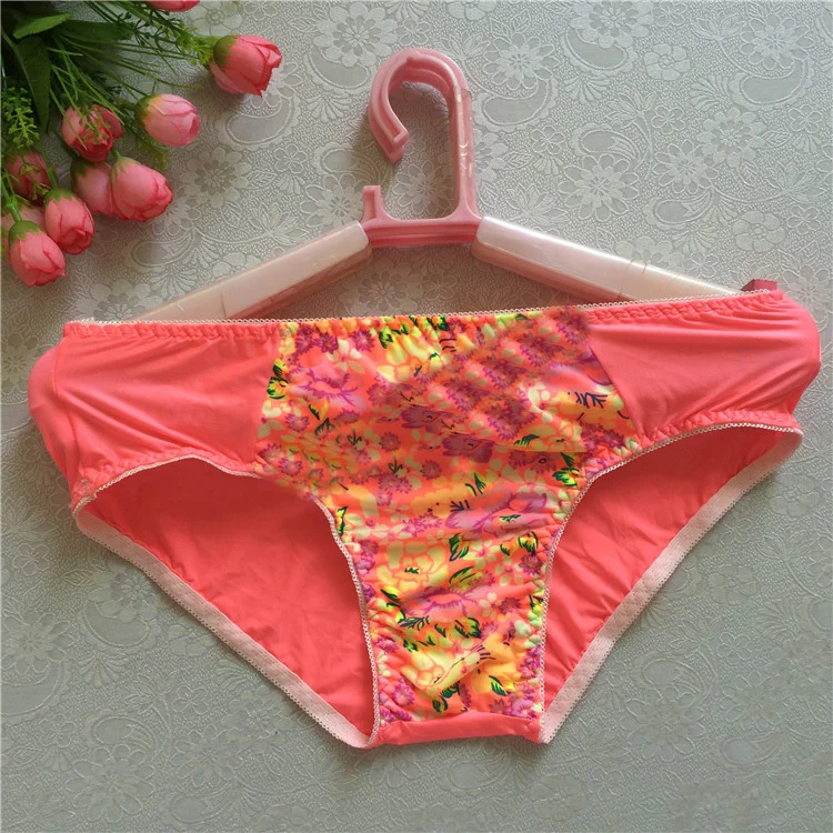 Men Silky Touch Briefs Fashion Sexy Printed Swim Underpants Sissy Comfortable Soft Briefs DJ Club Bar BF Private Party