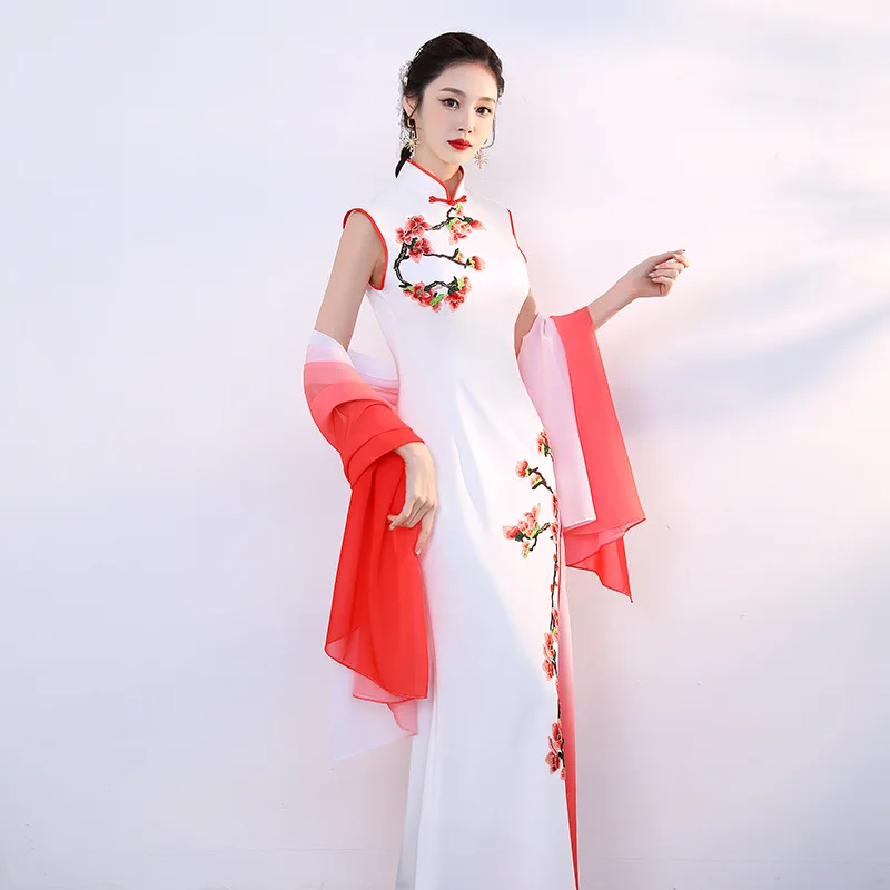 White Sexy Satin Chinese Dresses Gown Women Large Size Slim Qipao Long Sequins Evening Party Cheongsam Elegant Vestidos