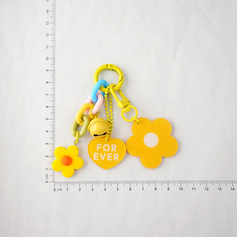 Creative candy colored flower pendant keychain, cute small flower keyring bag, pendant accessories, headphone case decoration