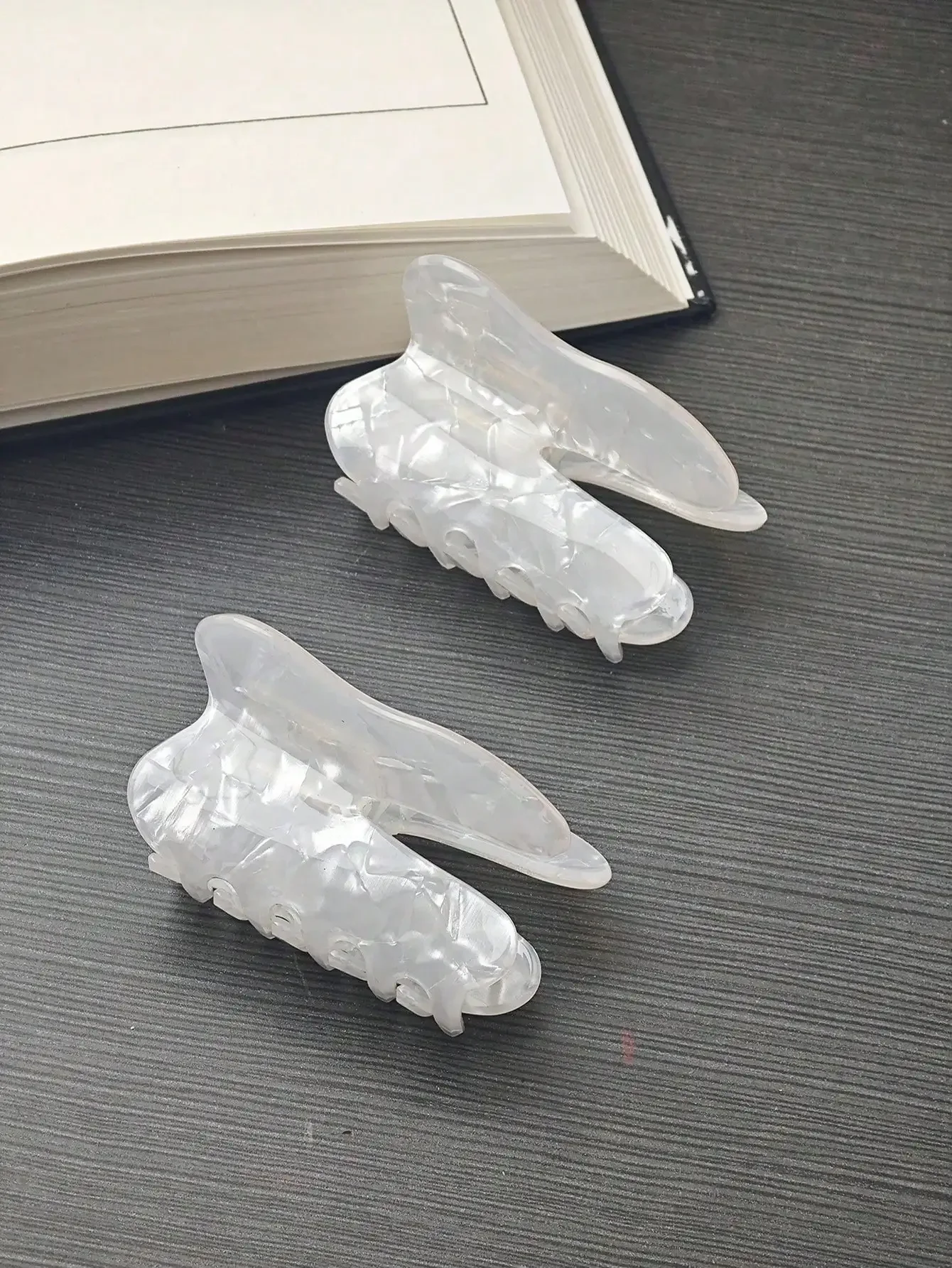 

Заколка для волос в форме зуба из ацетата для женщин, переливающийся модный аксессуар