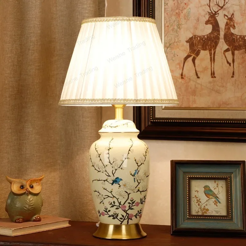 

New Chinese Style Ceramic Table Lamp For Living Room Bedroom Bedside Lamp Hand Painted Retro Chinese Style Villa Decorative Lamp
