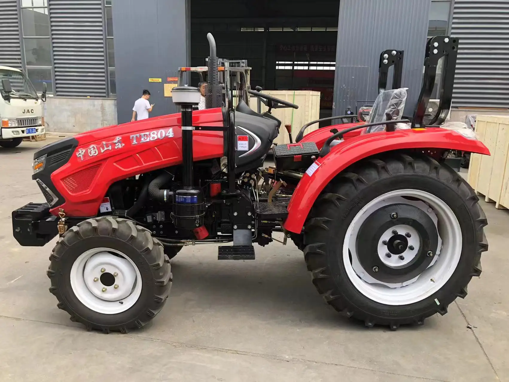 Mini rimorchio per trattore con ruota per motore diesel 80HP 4x4 per uso agricolo da giardino 4WD inclusa cambio pompa disponibile in vendita