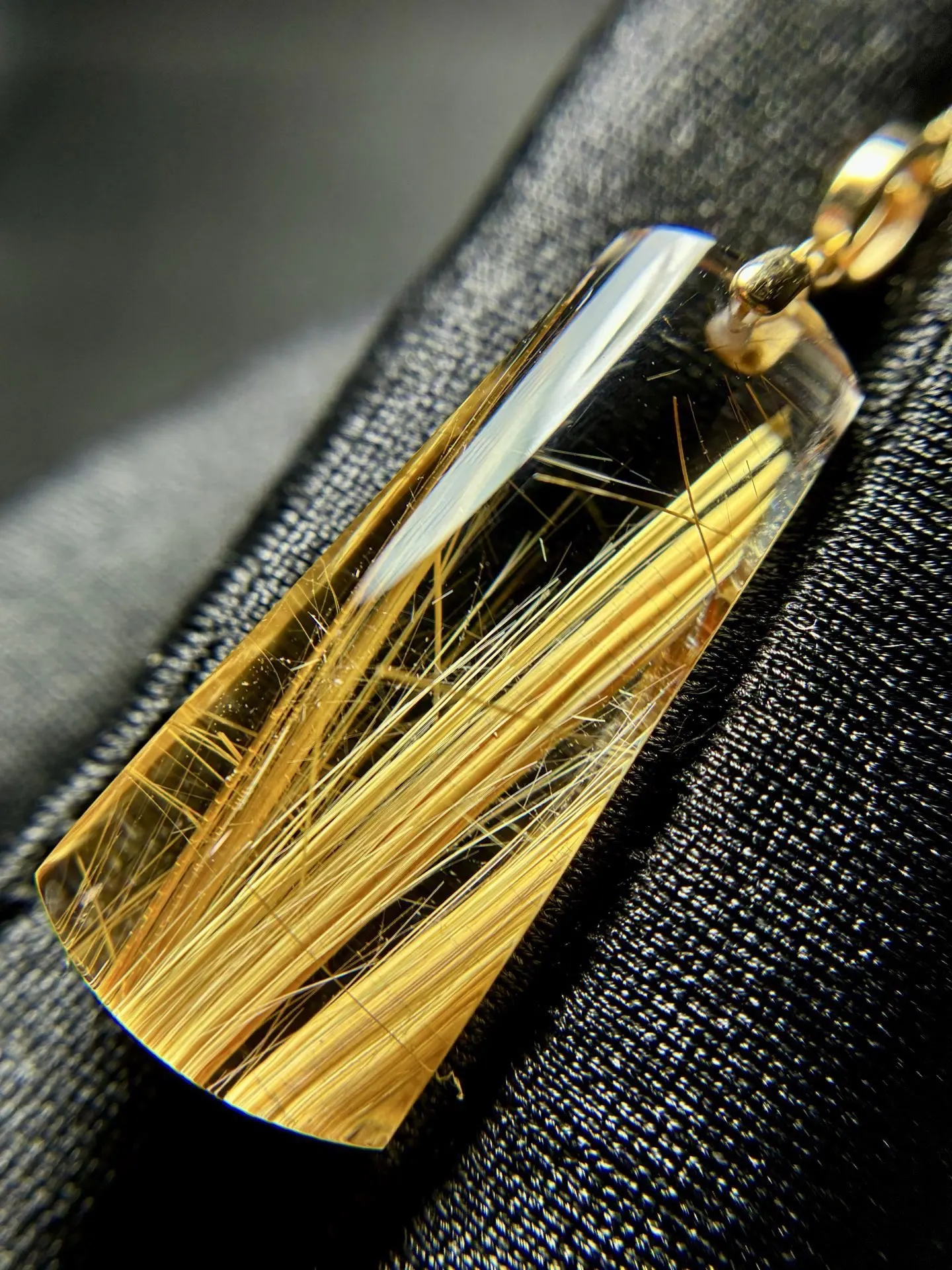 Natural Gold Rutilated Quartz Rectangle Pendant 18K Gold Rutilated Quartz Men 30.6*12.8*8.5mm Women Brazil AAAAAAA