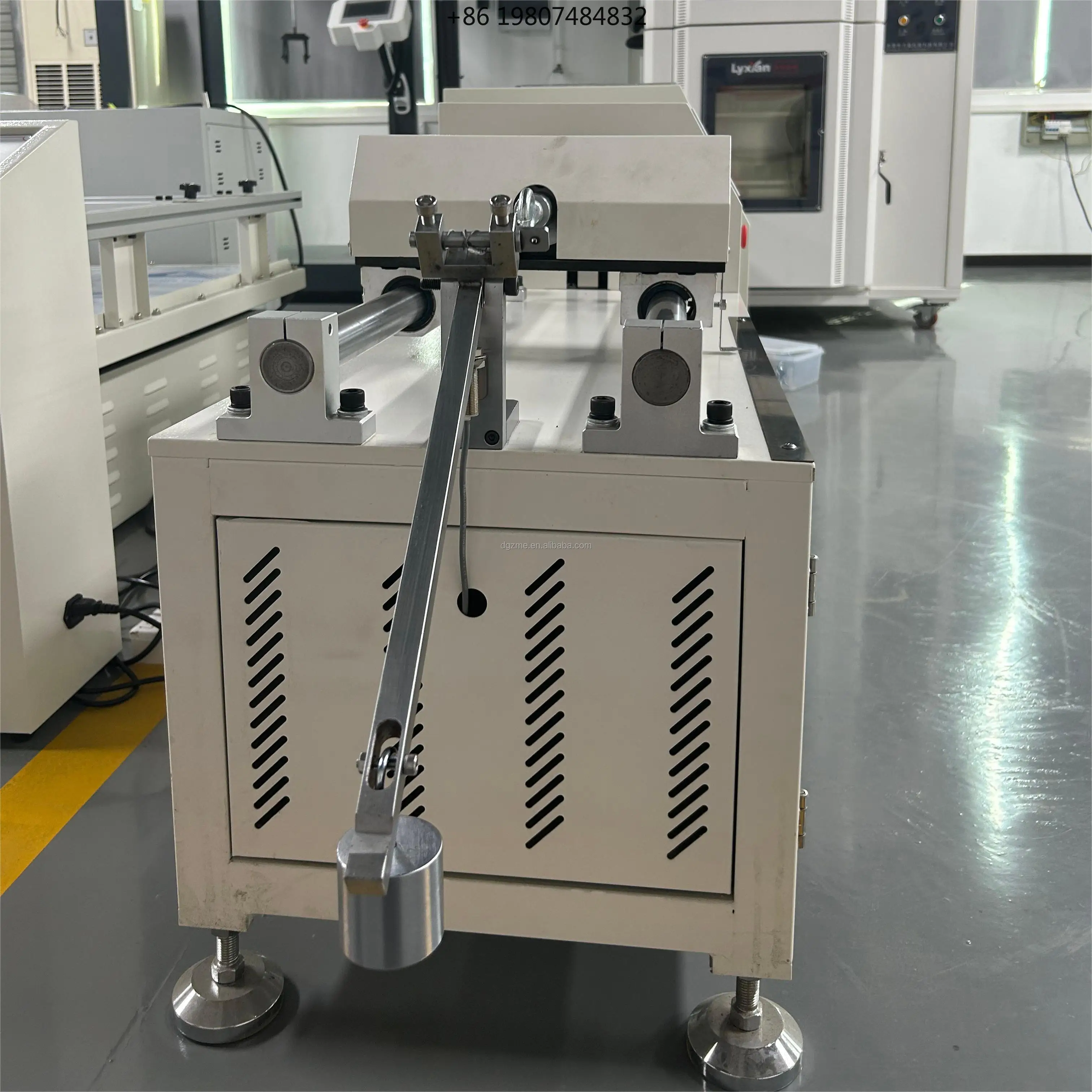 Metal Computerized Material Torsion Fatigue Testing Machine Maximum Torque  500N.m Clamping Distance 500mm