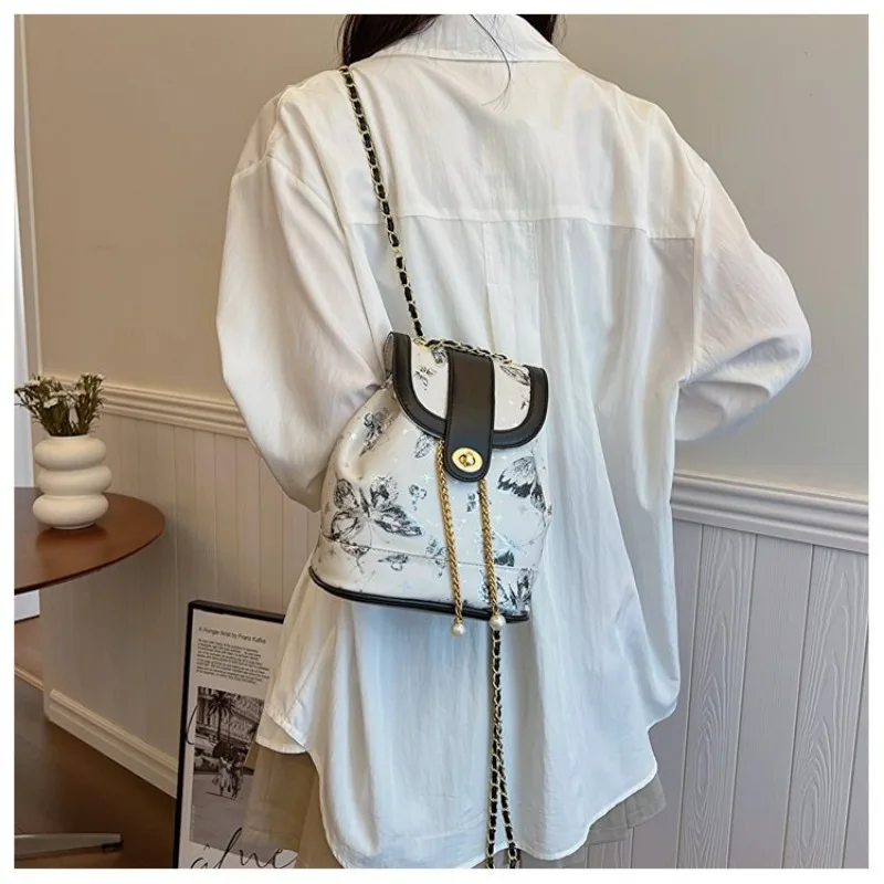 حقيبة عمل بسيطة للمكتب والتنقل والمناسبات التجارية للسيدات، حقيبة كروس رائعة وأنيقة ومتعددة الاستخدامات وعملية