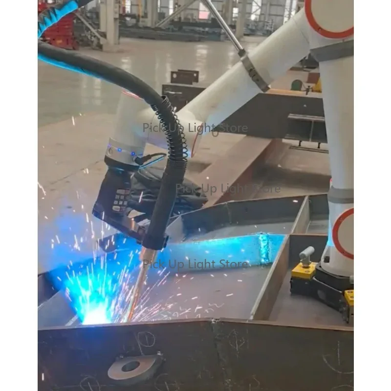 Cobot Robot Arm Can Be Used For Handling, Welding, Cutting