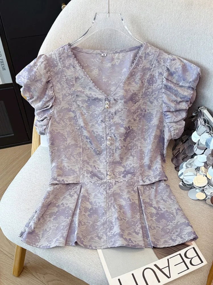 

Элегантная женская блузка с V-образным вырезом и фиолетовым цветочным принтом, летняя, с коротким рукавом, завязками на спине, утягивающая талию, красивый топ в форме бутона