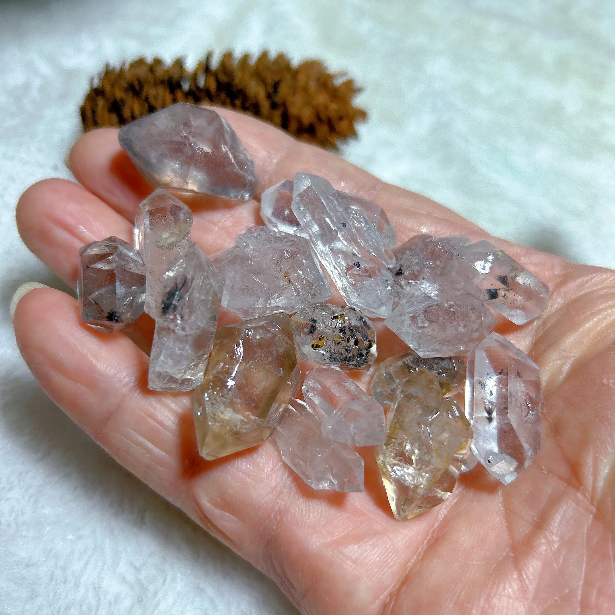 

High Quality Healing Natural Crystal Herkimer Diamond Specimen Raw Gemstones Reiki Home Decorations Mineral Energy Gift