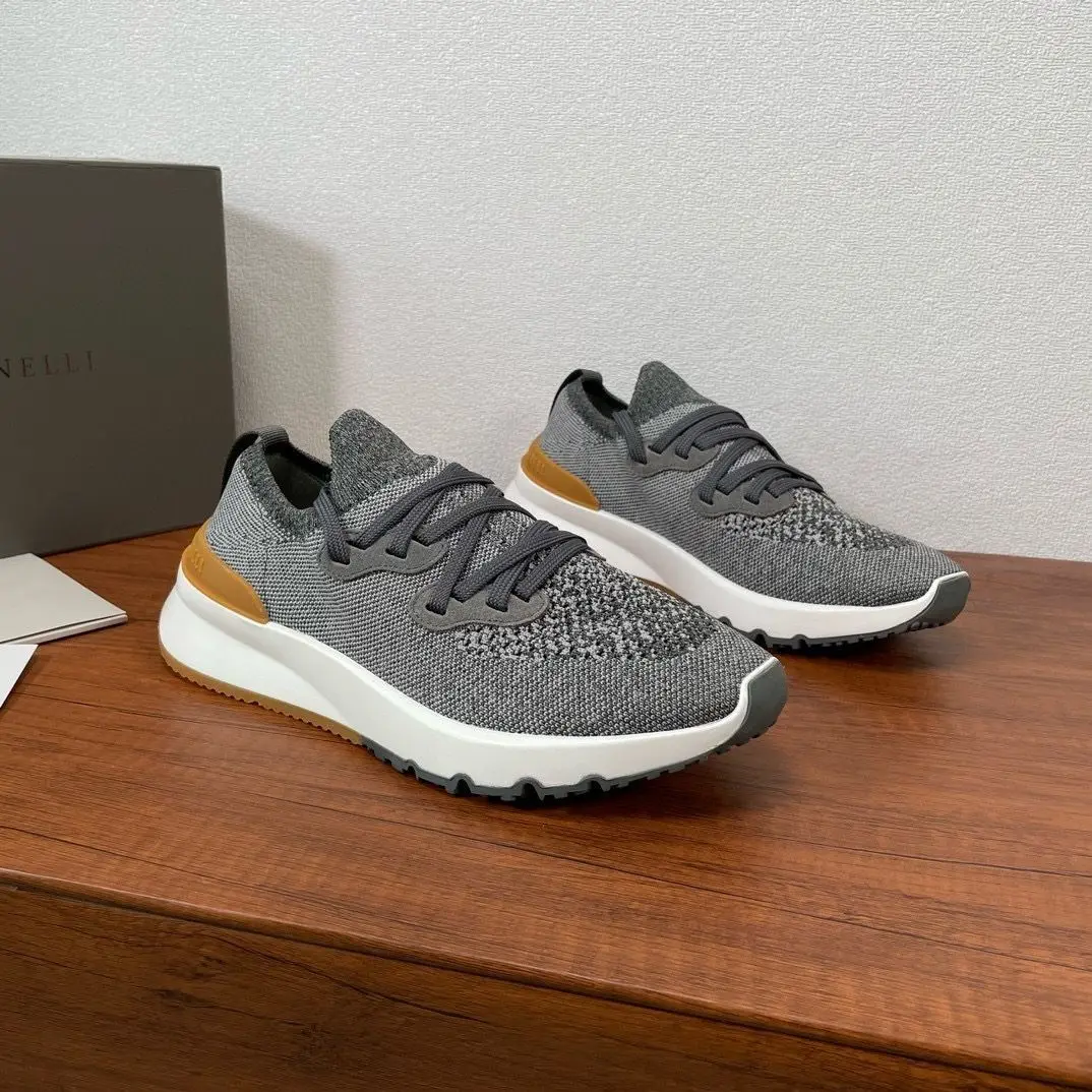 

Breathable casual sneakers for men, summer fashion running shoes, lightweight and soft sneakers for women.