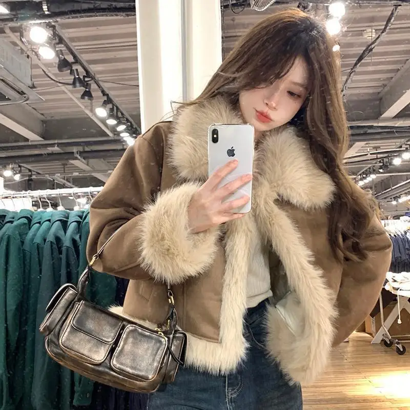 

French style retro fur brown Leather velvet short coat Women's winter autumn Korean version Slimming fashionable Ethereal