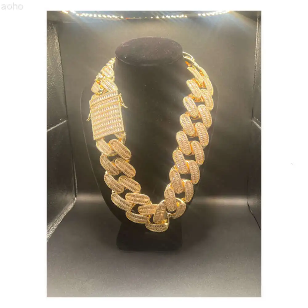 Big Miami Cuban Chain - Iced Outcz-big Cuban Link Men and Women Hip Hop Jewelry - Heavy18k Gold Platedhuge Chain -big Chain 42mm