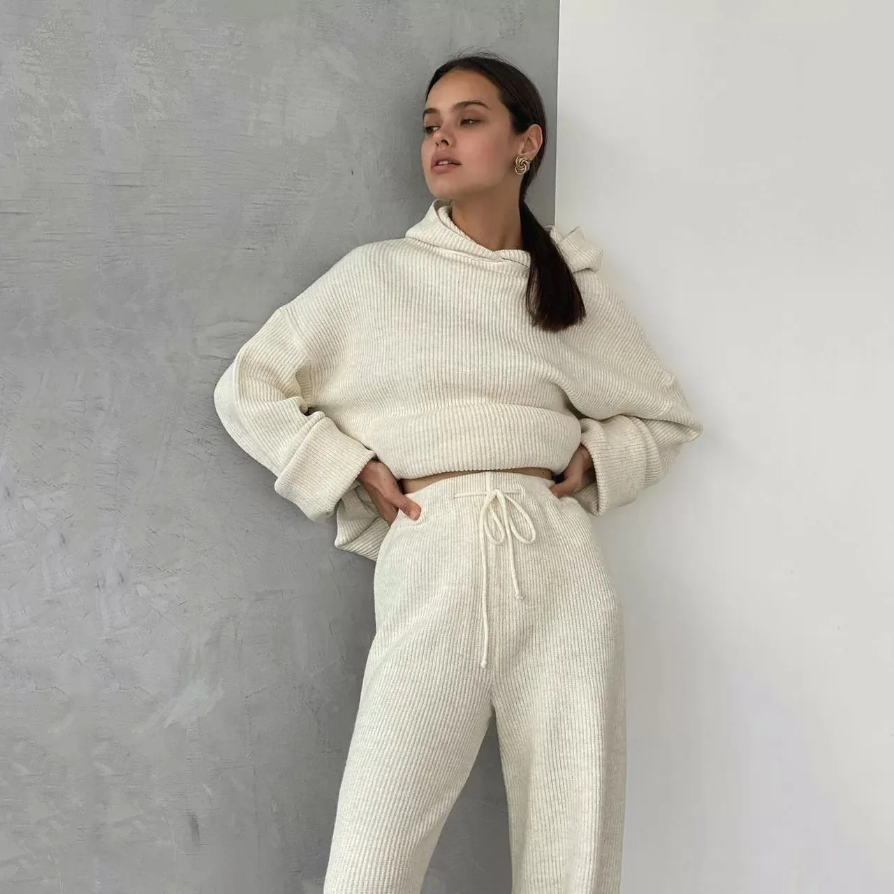 New Solid Color Knit Two-piece Set for Autumn and Winter, Hooded Knit Jumper + Drawstring Wide-leg Pants Casual Loose Suit Women