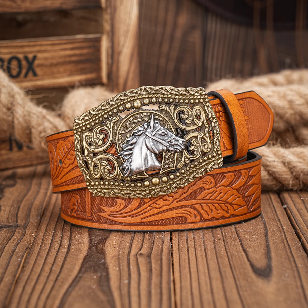 Ein lässiger, individueller und Retro-Gürtel, Kleidungsaccessoire im Western-Stil, Metallschnalle, PU-Gürtel, geeignet für Männer und Frauen. – Detail 3
