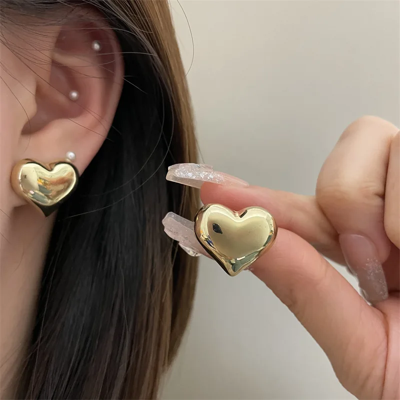 Vintage Stainless Steel Heart Shaped Stud Earrings For Women Fashion Korean Gold Color ﻿Smooth Surface Earrings Party Jewelry