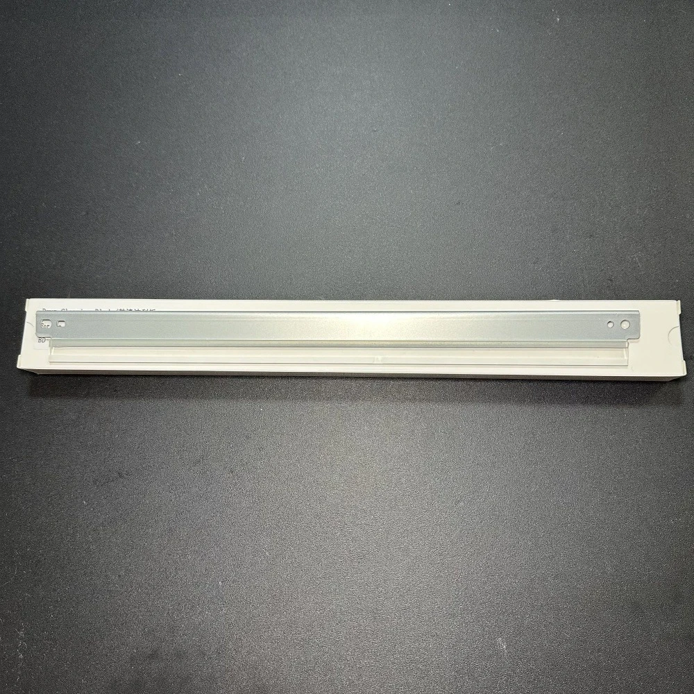 

Compatible Drum Cleaning Blade for Toshiba E-studio 163 168 181 2006 208 230 280s 212 242 232 282 Copier Printer Parts