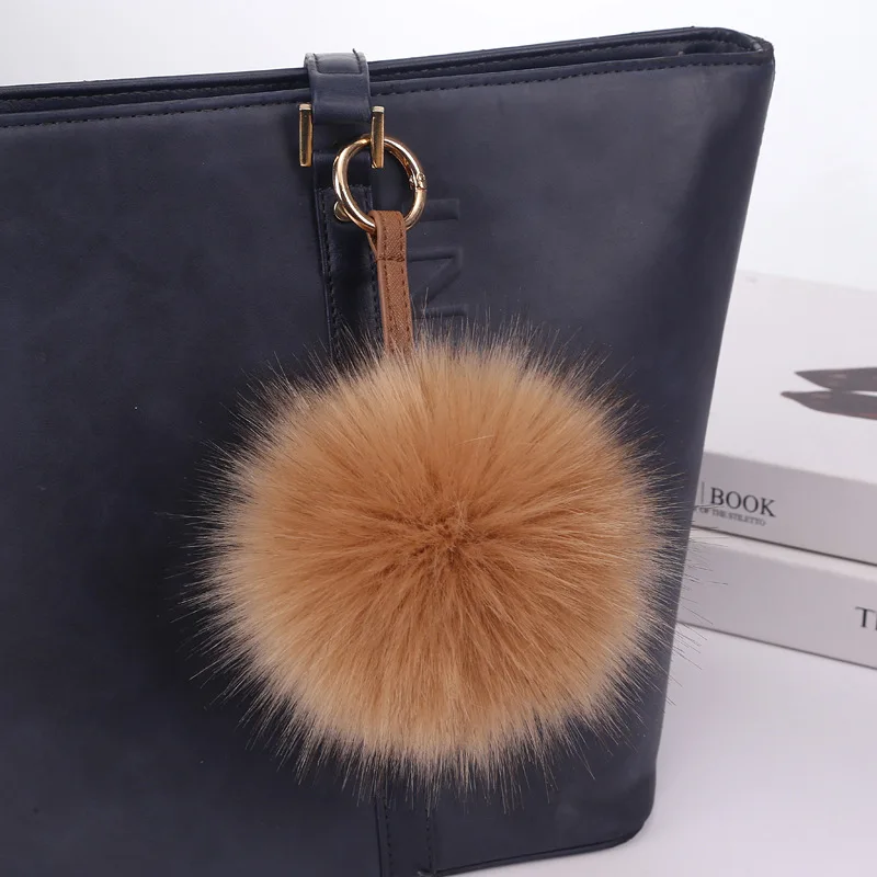 

18 Colors Classic Plush Fox Pompom Keychain Fluffy Leather Pompom Keyring for Women Girls Bag charm Jewelry Key Chain Gifts