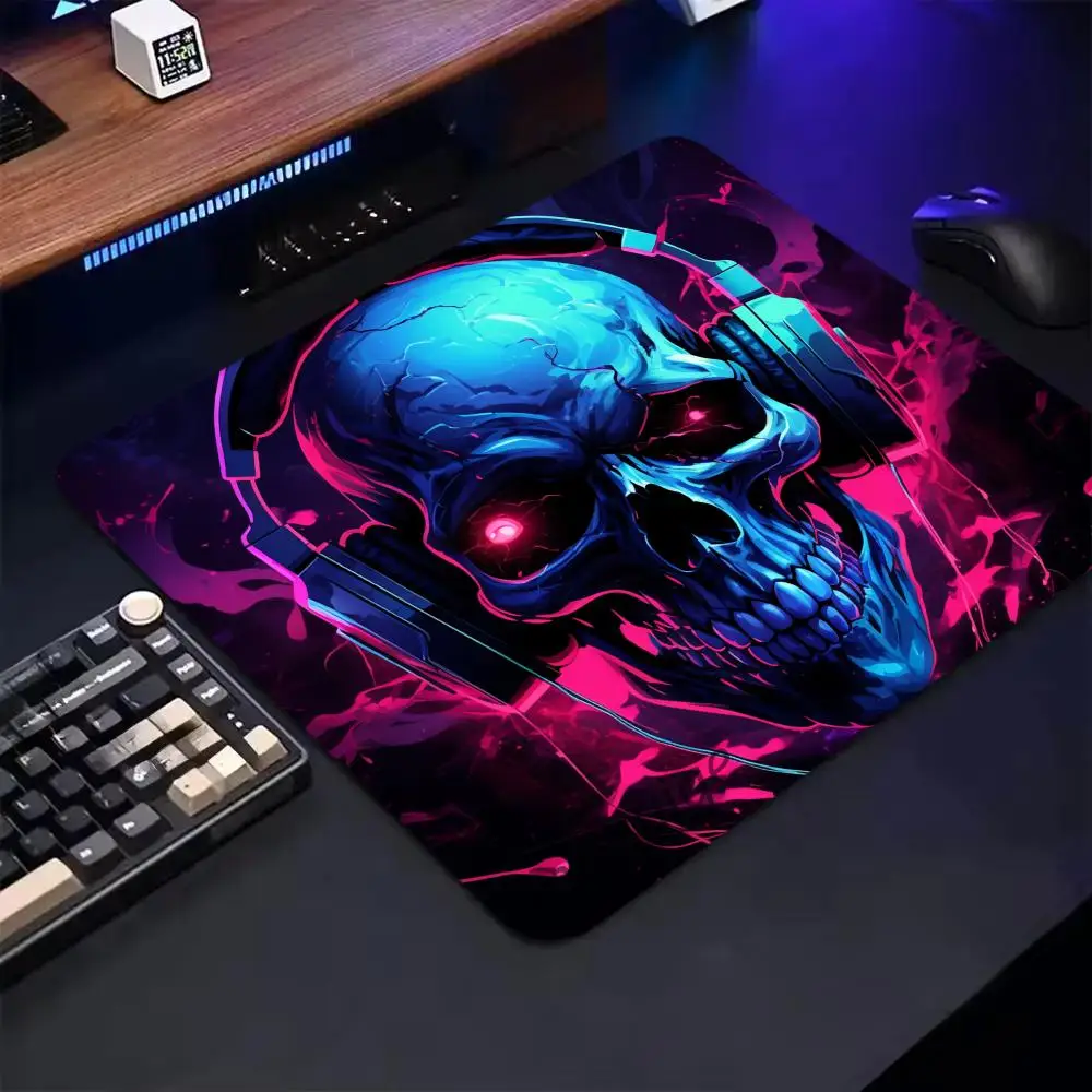 Pop Skull Graffiti Mouse Pad 40X45 Large Square Computer Office Game Table Mats Rubber Anti-slip Mousepads Small Decor Desk Pads