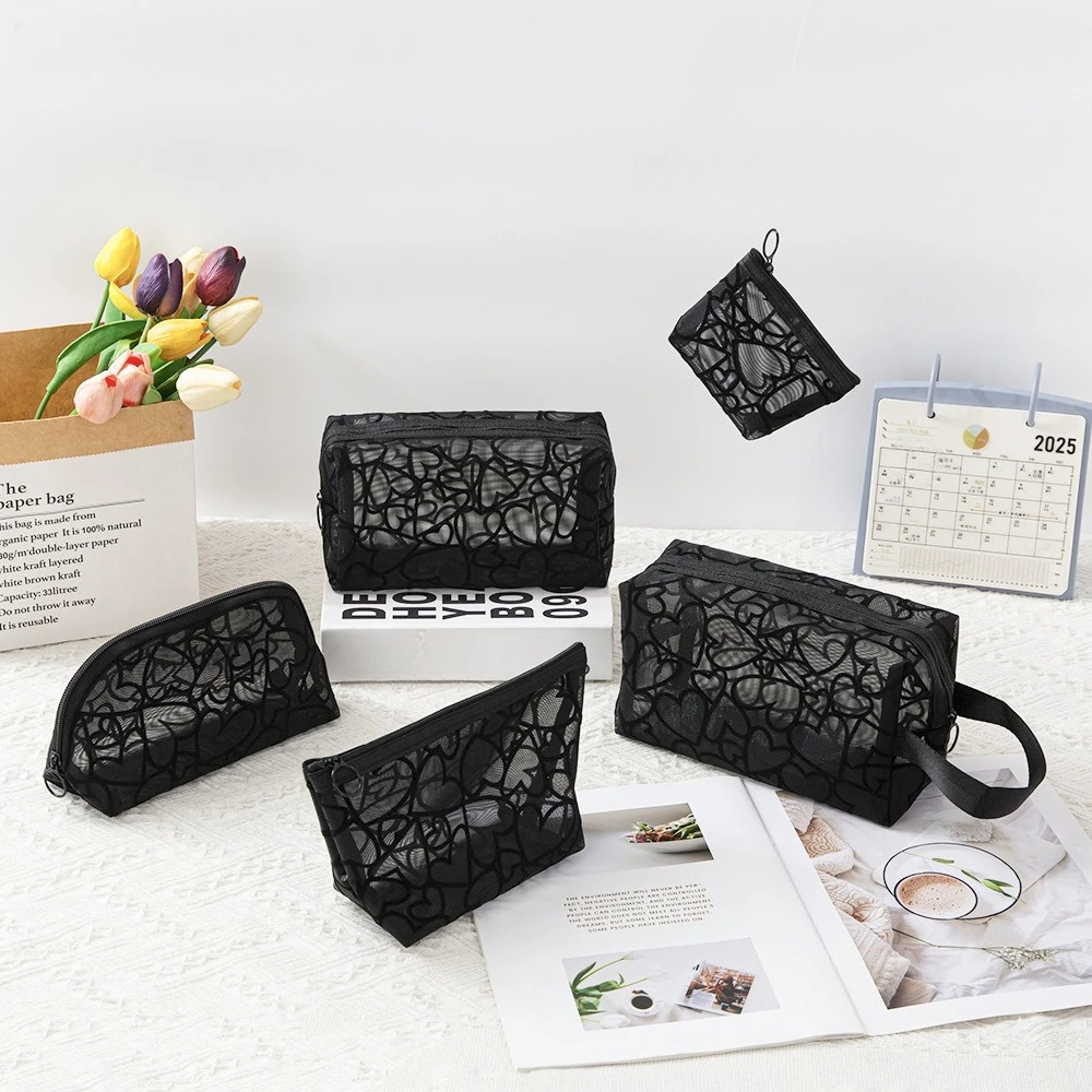 Herzförmige Nylon-Mesh-Kosmetiktasche, tragbarer Kulturbeutel-Organizer für Frauen, Make-up-Aufbewahrung – Detail 1
