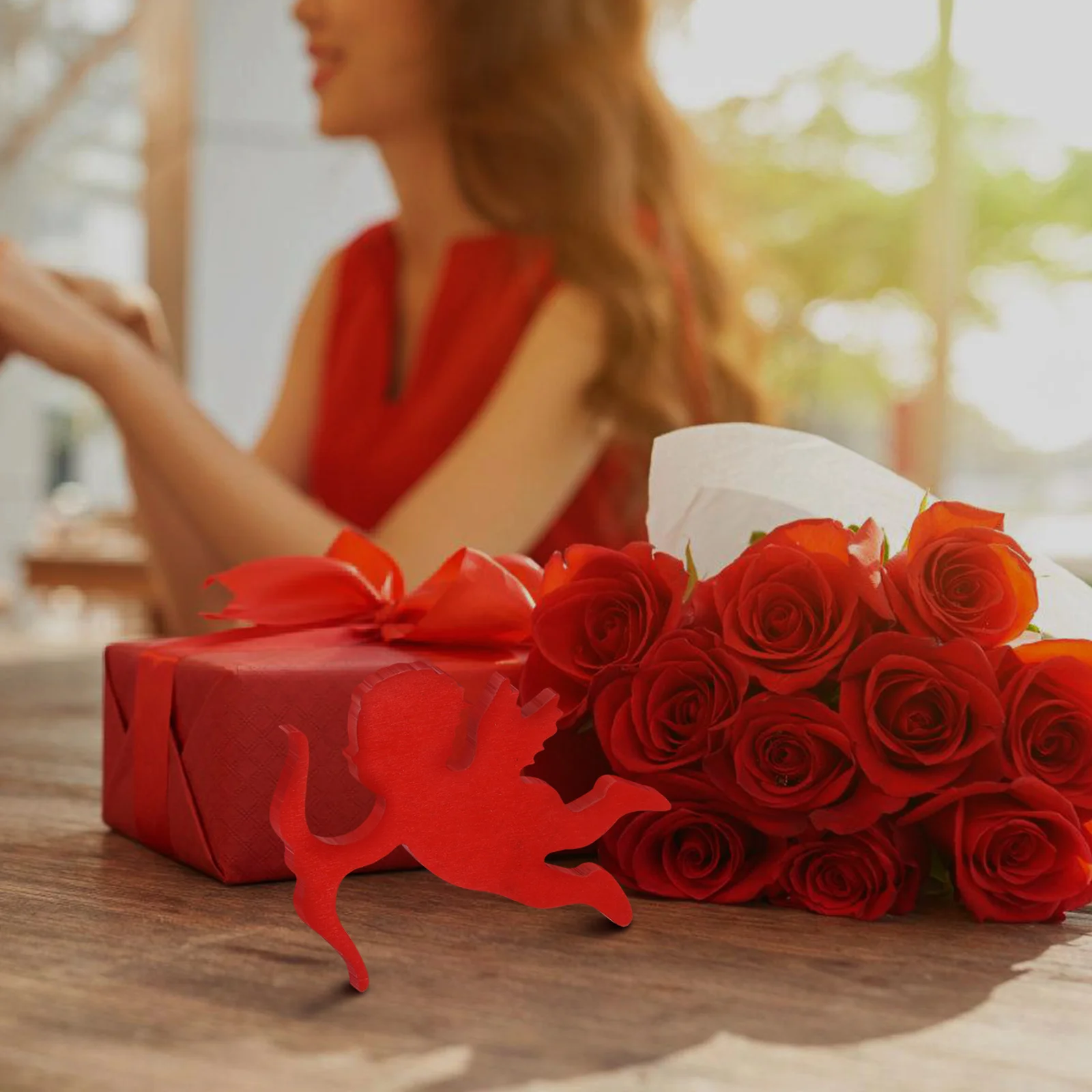 

Wooden Cupid Decoration Valentine's Day Romantic Home nament Desktop Dining Room Decor Elegance Creative Model