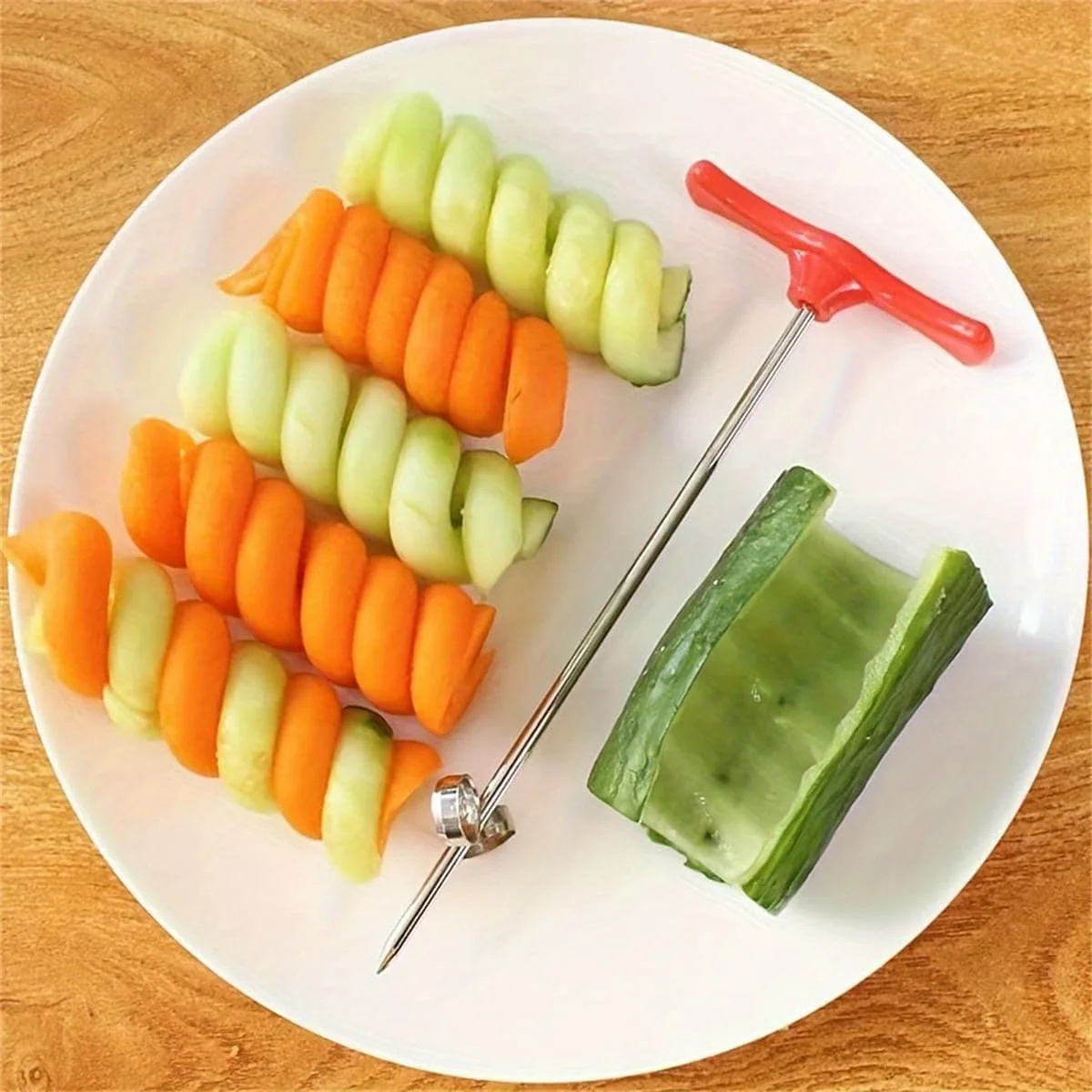 1pc Spiral Knife Stainless Steel Magic Spiral Coil Device Creative Modeling Cucumber Knife Vegetable Cool Plate Decoration Fruit