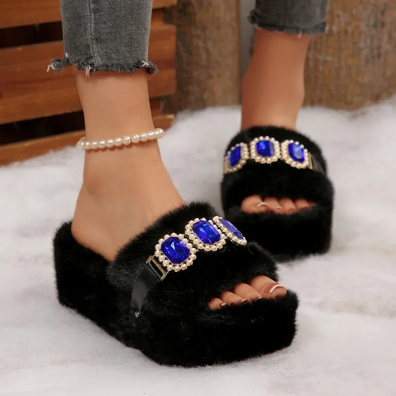 

2025 НОВЫЕ женские теплые и удобные модные тапочки большого размера, зимние теплые плюшевые тапочки с пряжкой и резиновой поверхностью