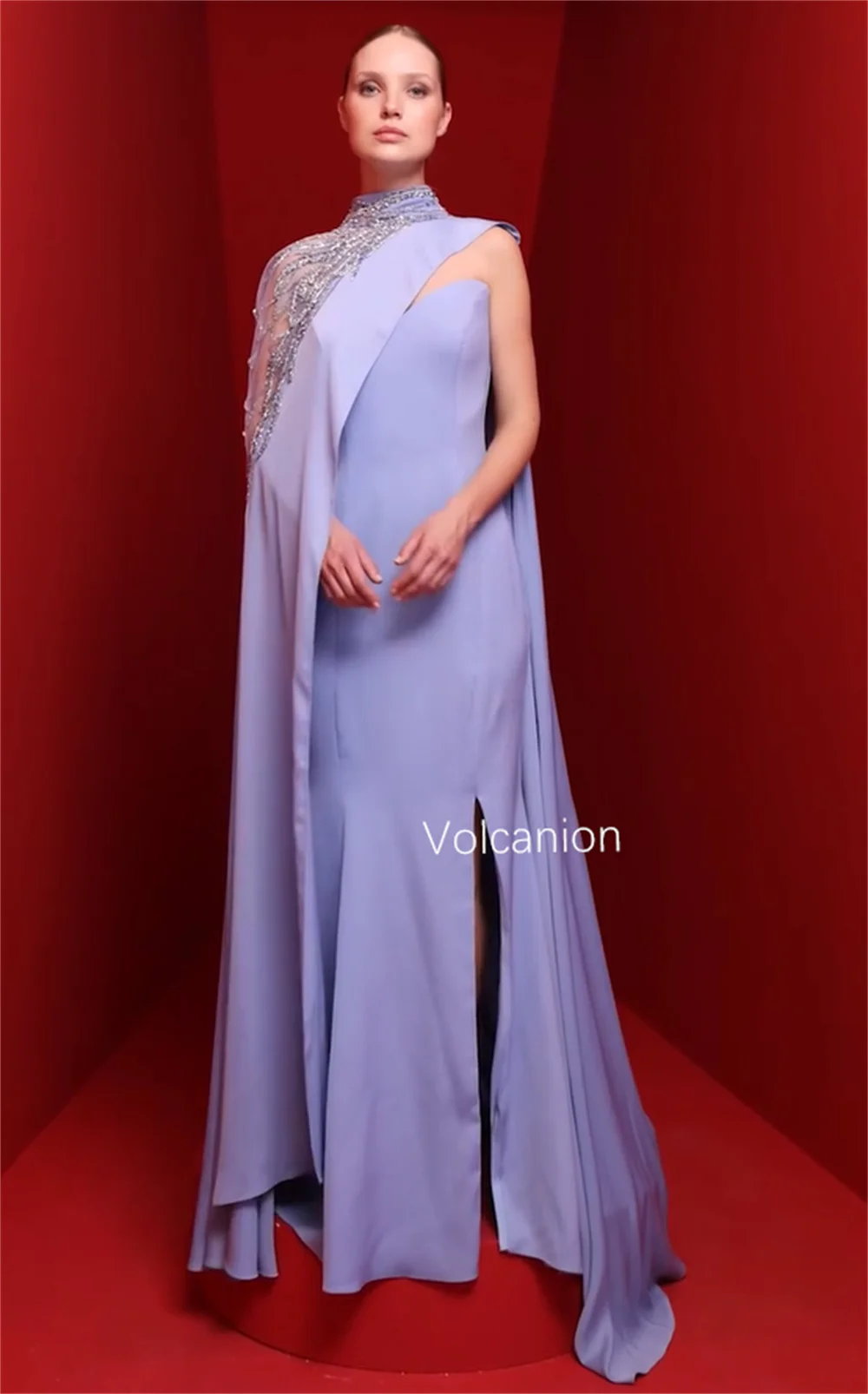 ที่กําหนดเองเจอร์ซีย์ประดับด้วยลูกปัด A-Line คอยาวชุด Bespoke โอกาสพรหมประณีตสบายๆขนาดม