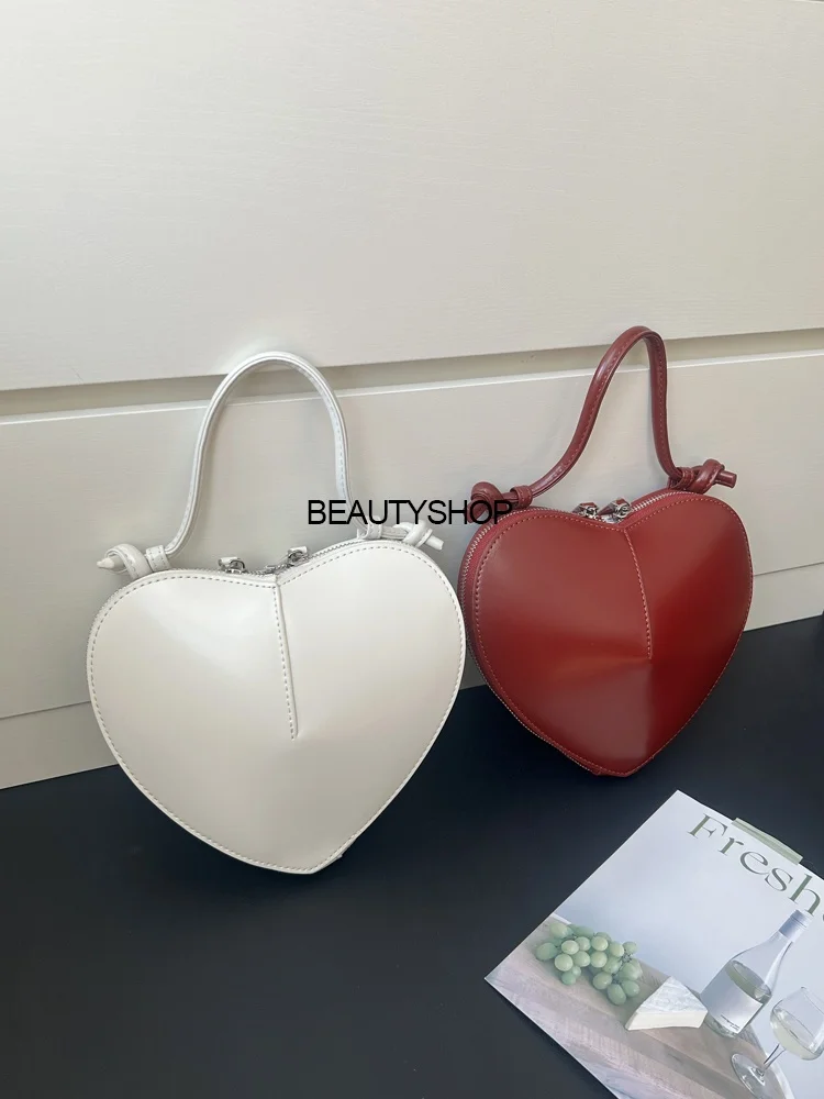 

Cute Leather Saddle Bag Single oulder Crossbody Handbag Vintage Sle Heart ape Casual Faion Small Size Youth Bapa