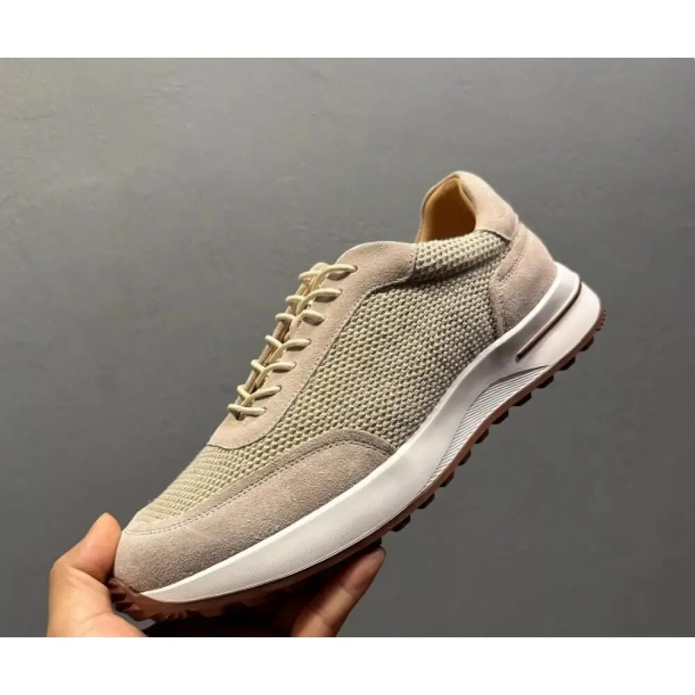 

Премиальные бежевые кроссовки из сетки и замши – ручная работа, комфорт и неподвластная времени роскошь для изысканных джентльменов