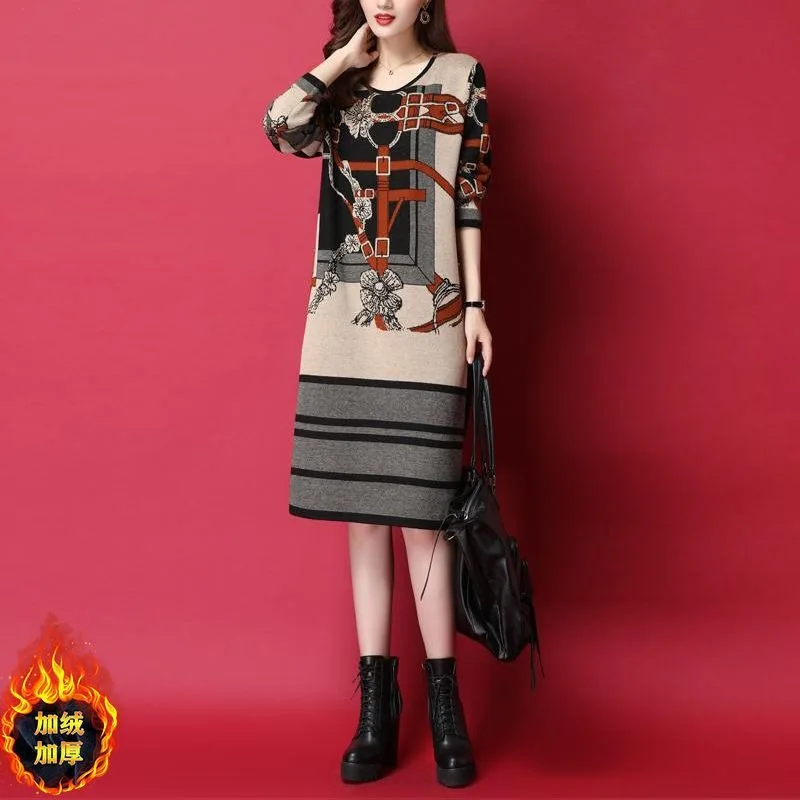 Women's Autumn Winter New Fashion Round Neck Printed Casual Versatile Long Sleeved Loose Mid Length Plush Thickened Dress